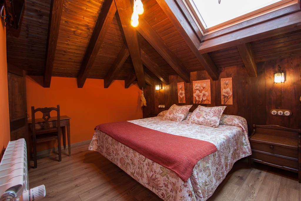 El Conventu Del Asturcon Guest House Lago  Exterior photo